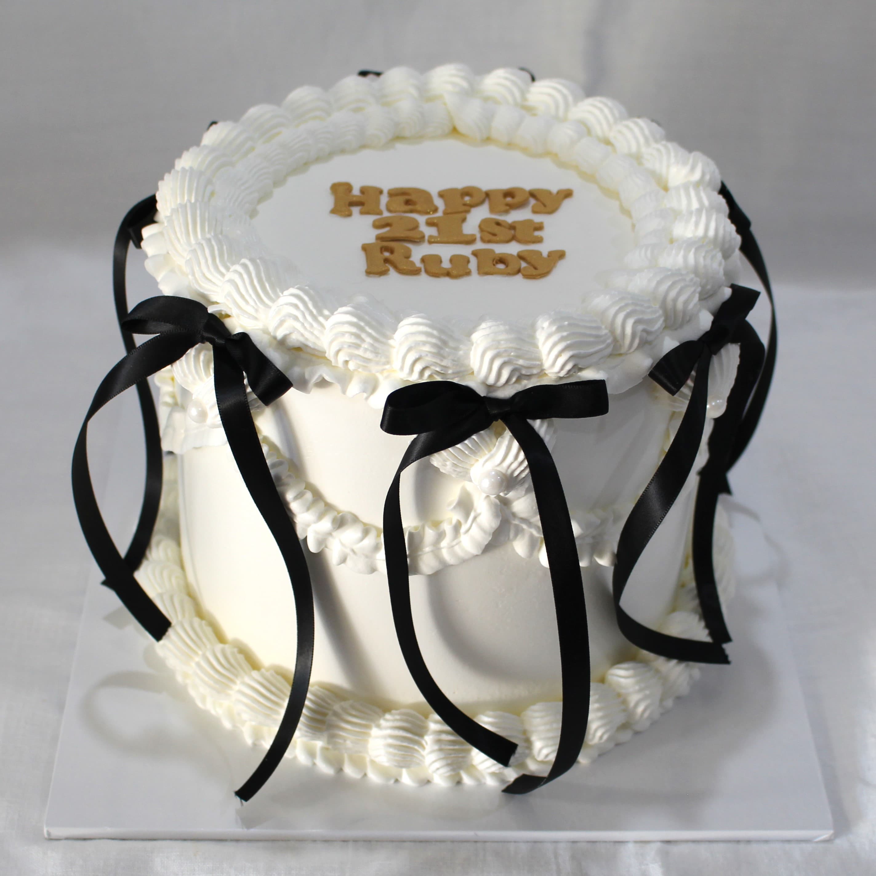 Vintage Cakes design by Angel Bakes, Adelaide